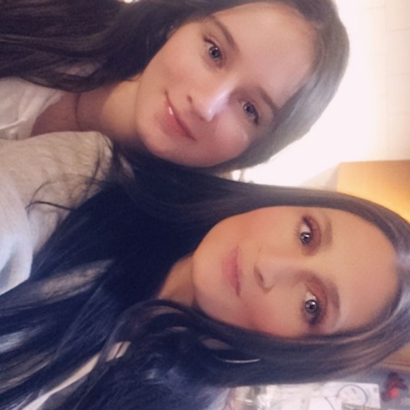 Meet your Posher, Emily - Picture 3 of 4